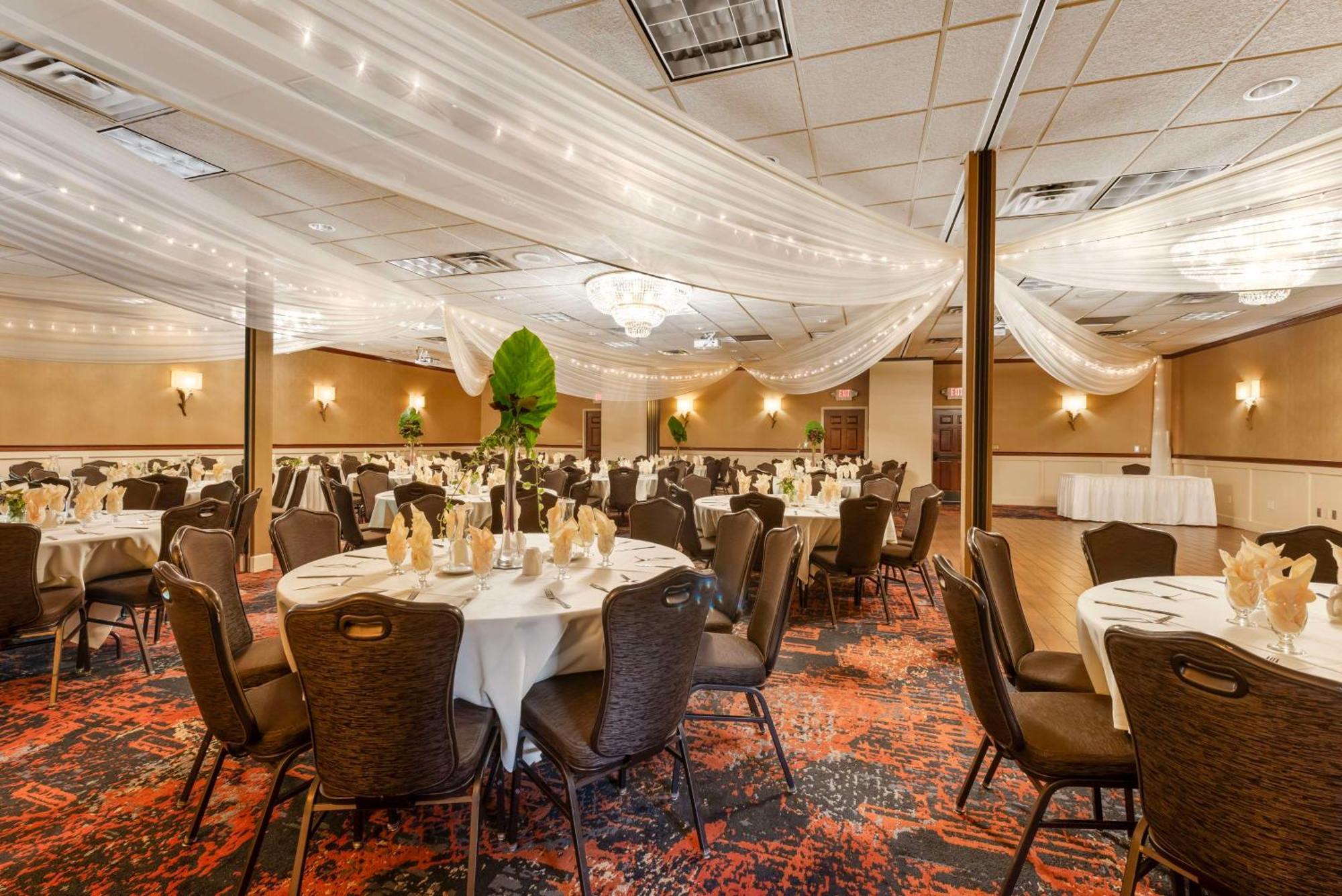 Best Western Plus White Bear Country Inn White Bear Lake Экстерьер фото